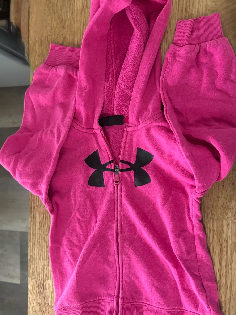 Under Armour Hot Pink Full-Zip Hoodie with Black Logo with Matching Sweats - Picture 2 of 7